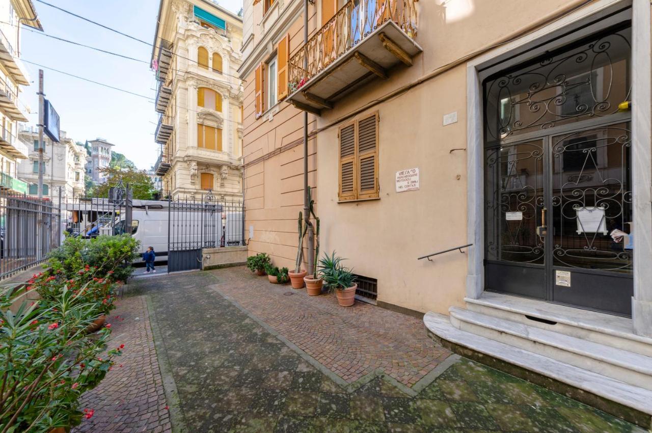 Апартаменты Altido Modern Flat For 6 In The Heart Of Genova Foce Экстерьер фото